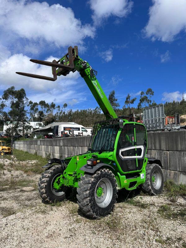 Telescópico MERLO TF42.7